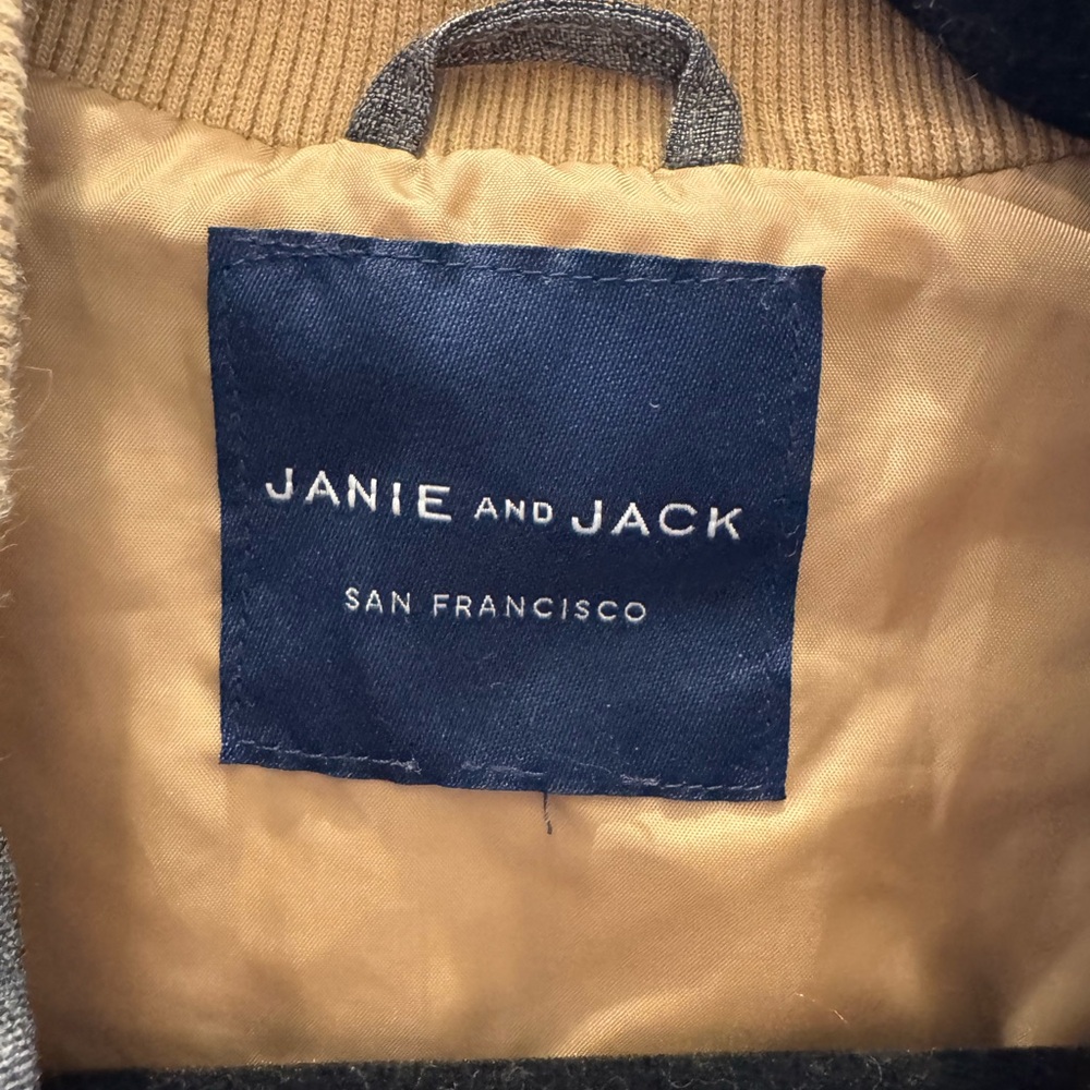 Janie and Jack Charcoal Heather Quilted Vest w/ grey quilted design - Picture 2 of 8